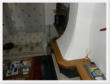 A 001B * 2048 x 1536 * (1.37MB)